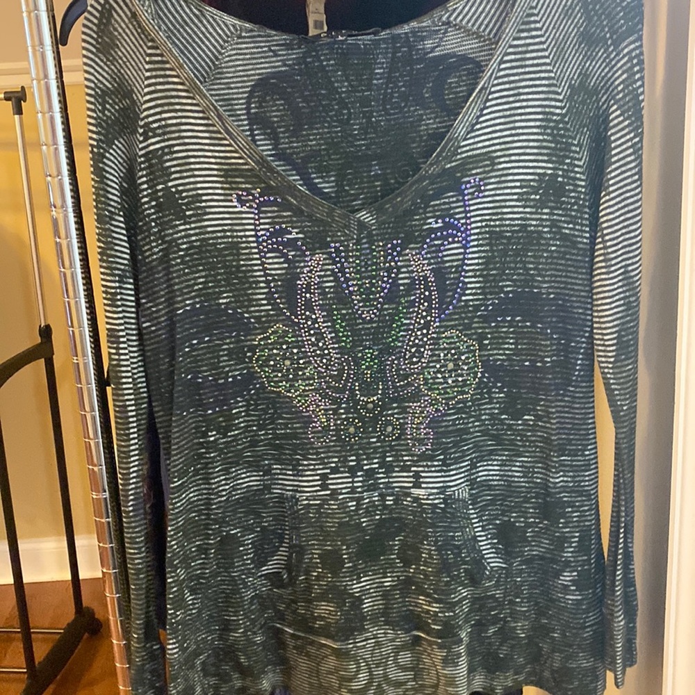 B.L.E.U. Lightweight Rhinestone Fleur De Lis Hooded Tee